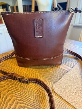 EUC! Portland Leather Festival Crossbody Bag